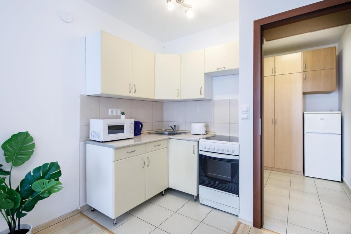 Central And Modern In Angels Street Apartment Budapest