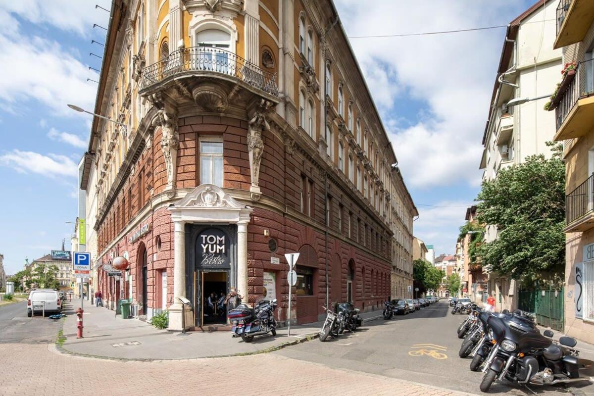 Central And Modern In Angels Street Apartment *